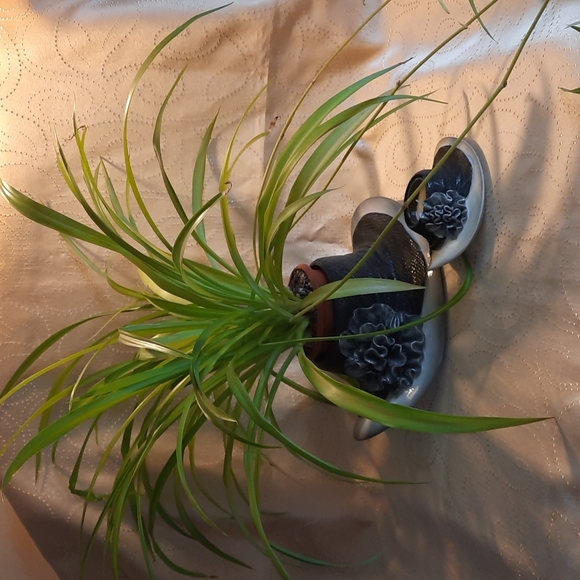 Garden Diva Sunday best hat planters and candle containers. - Picture 7 of 8